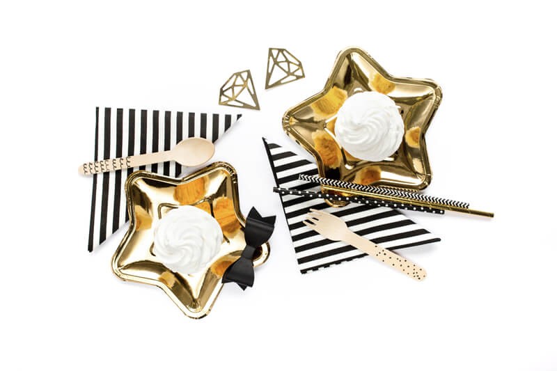 Czarne słomki w białe kropki