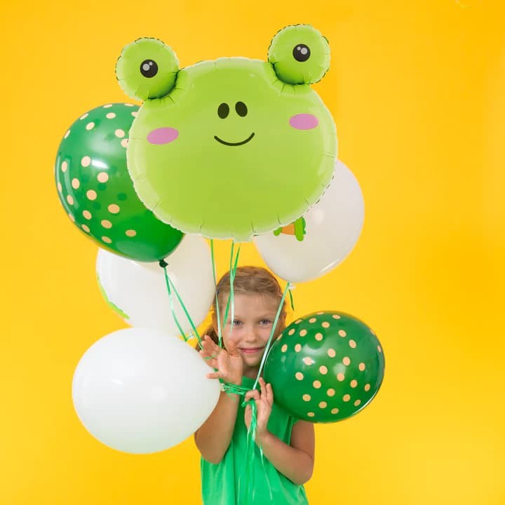 balon-foliowy-zielona-zabka-57-x-62-cm-2.jpg