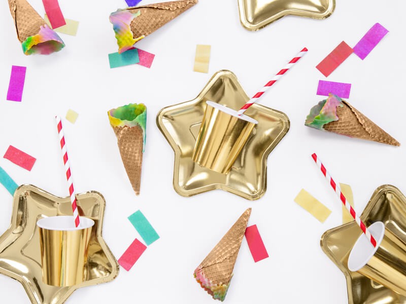 Słomki na urodziny czerwono białe paski