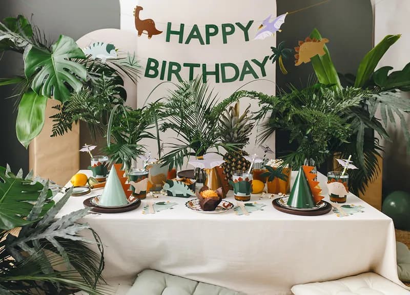baner-happy-birthday-dinozaury-300-cm-2.jpg