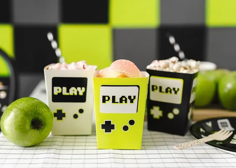 pudelka-na-popcorn-play-gamer-6szt-1.jpg