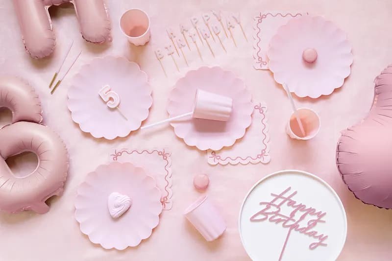 swieczki-na-tort-napis-happy-birthday-rozowy-1.jpg