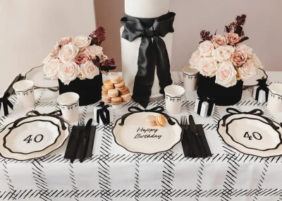 talerzyki-papierowe-kremowe-z-kokardka-happy-birthday-24cm-6szt-2.jpg