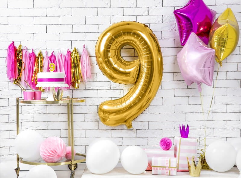 Złoty balon cyfra 9 duża
