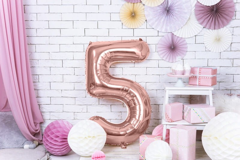 Rose gold balon cyfra 5 duża