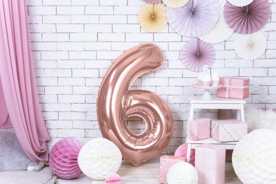 Rose gold balon cyfra 6 duża