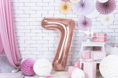 Rose gold balon cyfra 7 duża