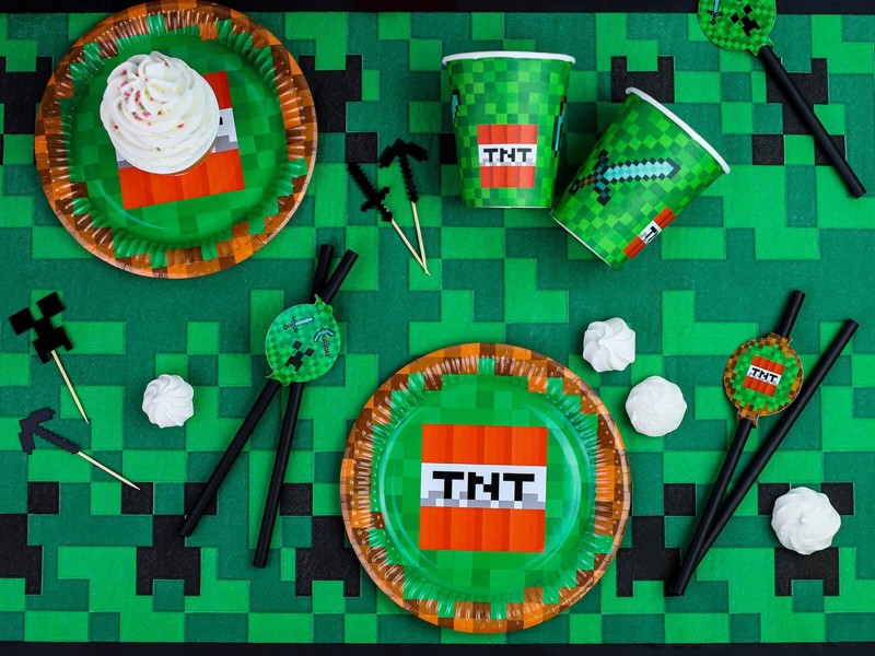 talerzyki-papierowe-tnt-piksele-minecraft.jpg