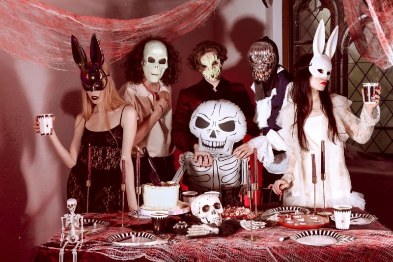 maska-na-halloween-srebrna-czaszka (3).jpg