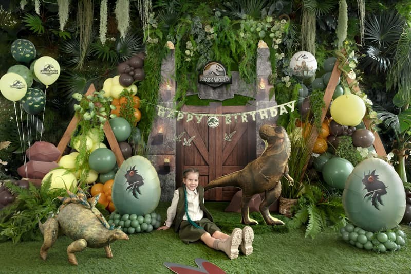 balon-foliowy-logo-jurassic-world.jpg