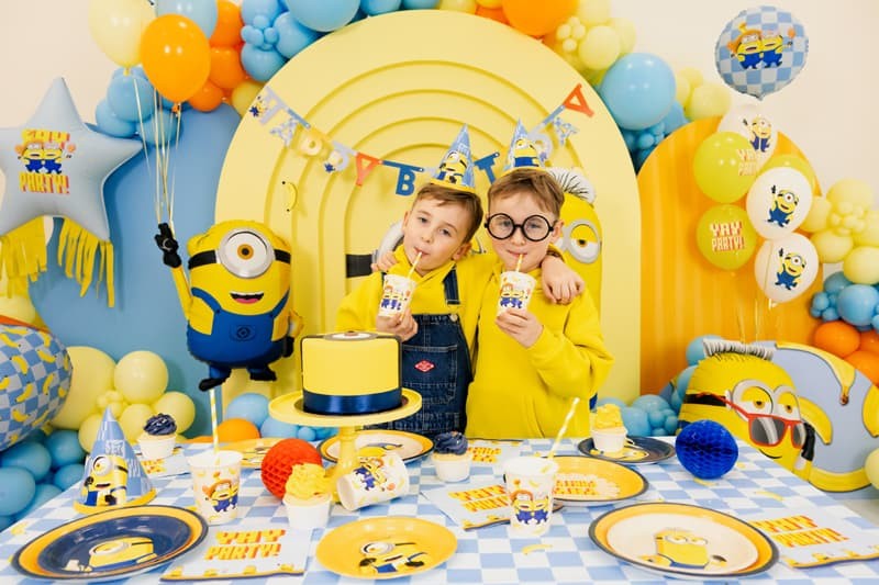 kubeczki-papierowe-minionki-6-szt-4.jpg