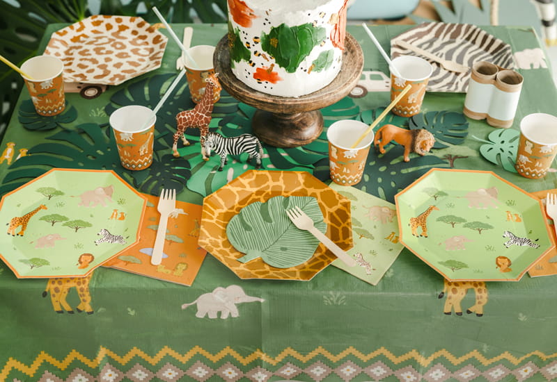 talerzyki-papierowe-safari-23-cm.jpg