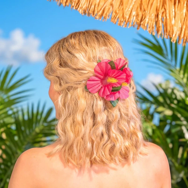 spinka-hawajska-do-wlosow-z-rozowym-kwiatem.jpg