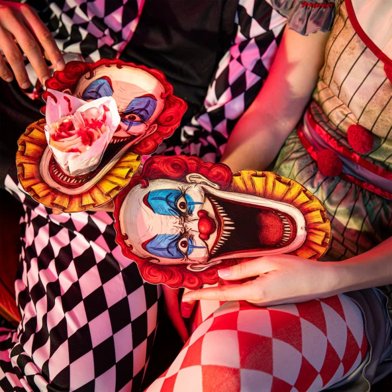 talerzyki-papierowe-freak-show-klaun.jpg