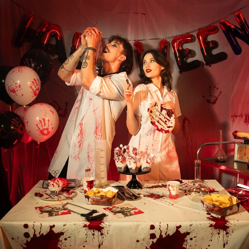 talerzyki-papierowe-halloweenowe-bloody-night.jpg