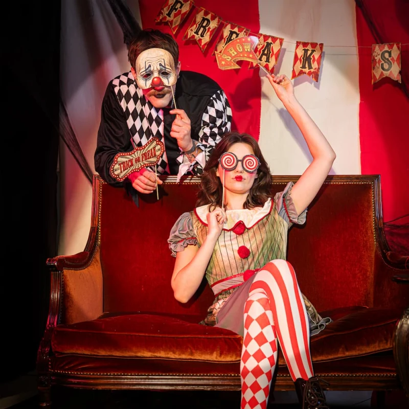 rekwizyty-do-zdjec-halloween-freak-show-cyrk.jpg