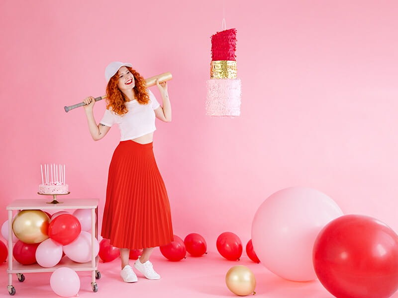 Balony pastelowe w kolorze intensywnej czerwieni