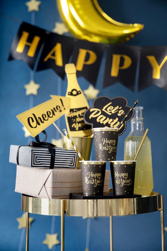 kubeczki-papierowe-czarno-zlote-happy-new-year-6-szt-2.jpg