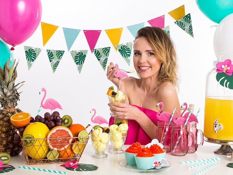 Girlanda flagietki w liście na Aloha party